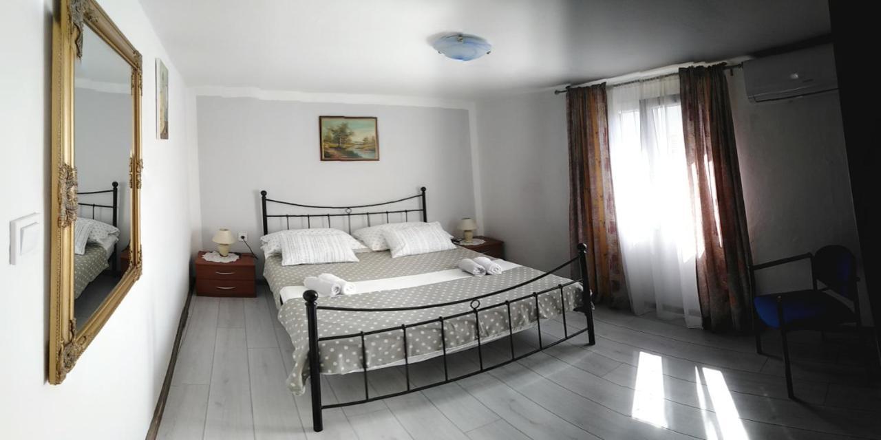 Casa Simeti Appartement Poreč Buitenkant foto